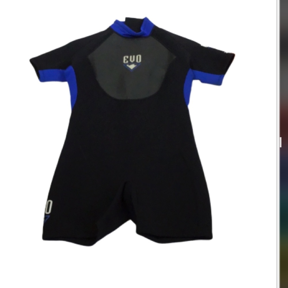 EVO Shorty Wetsuit Size 10   3MM